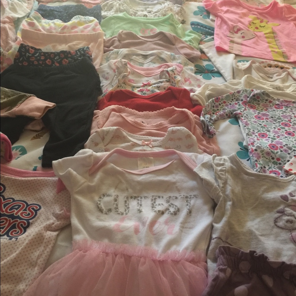 Little girl clothes - Picture 3 of 5